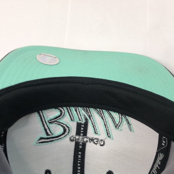 Chicago Bulls Mitchell & Ness Grey,black & green trimSnapback Adjustable hat/cap - Picture 10 of 10